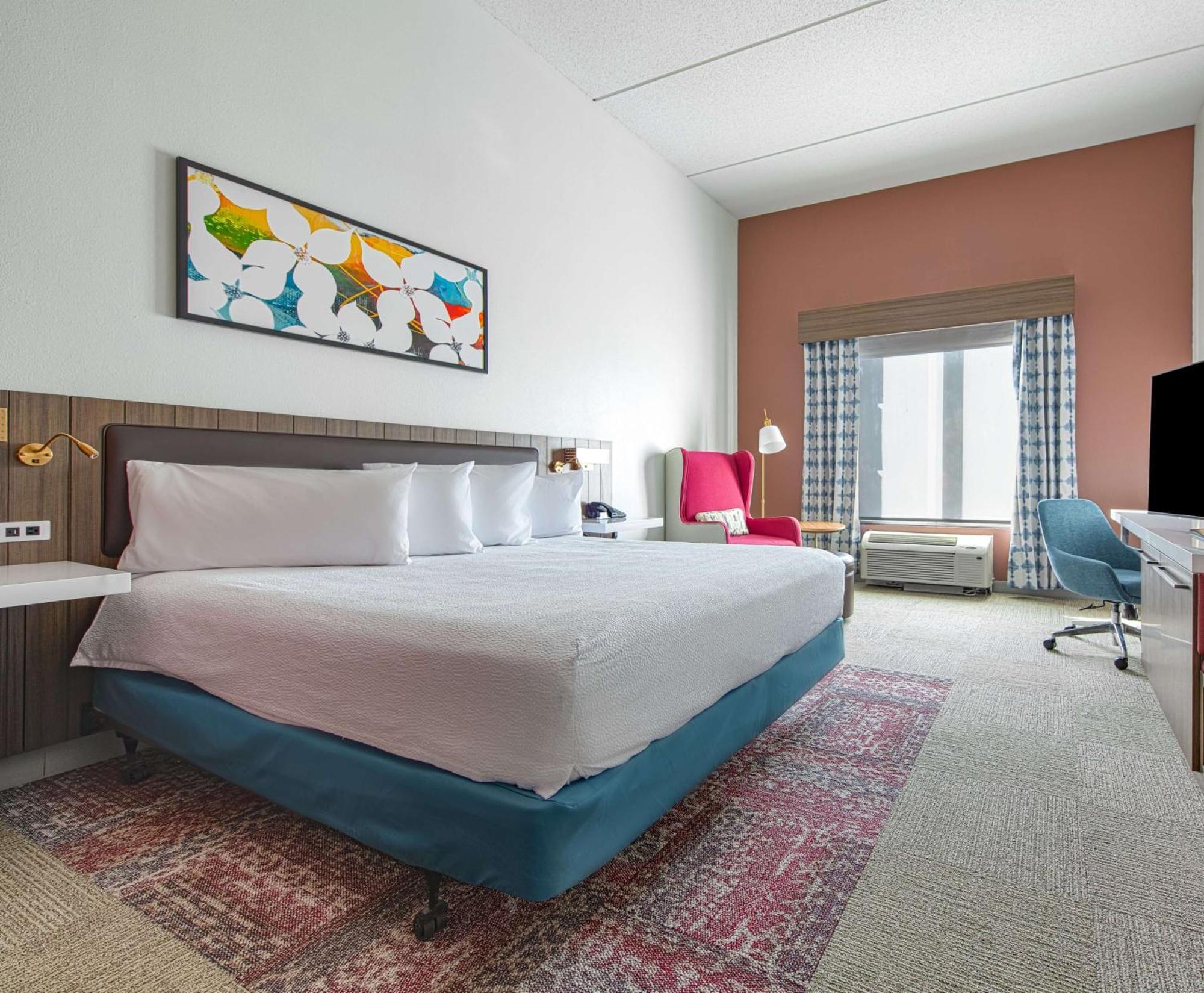 Hilton Garden Inn Newport News Bagian luar foto